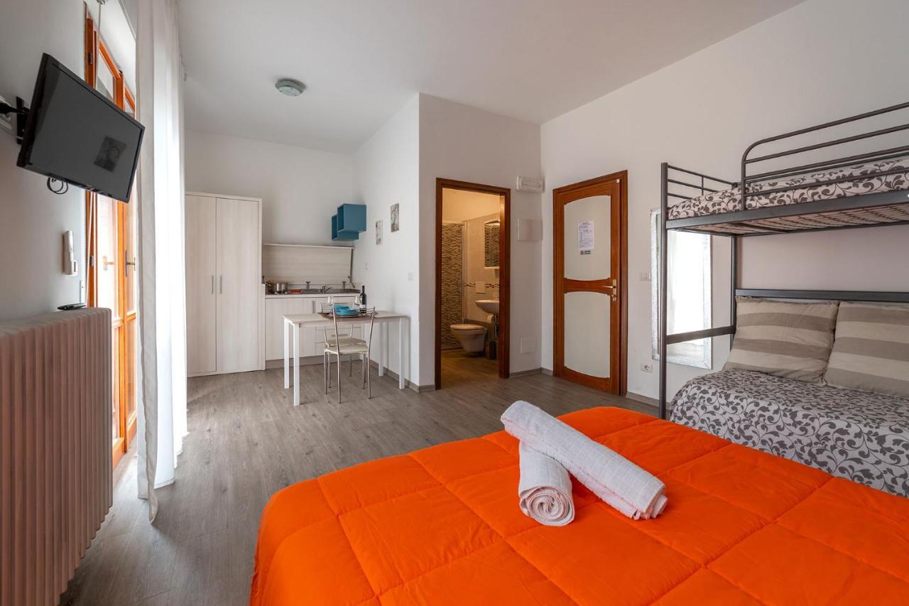 B&B Villa Montreux Rimini Exterior foto
