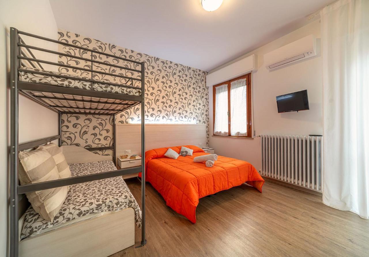 B&B Villa Montreux Rimini Exterior foto
